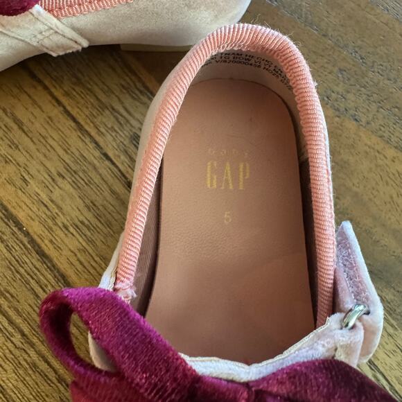 Gap Toddler Girl Flats - Size 5 - Picture 3 of 6